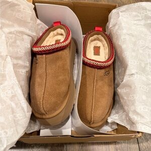 UGG Tasman Slippers Size 9